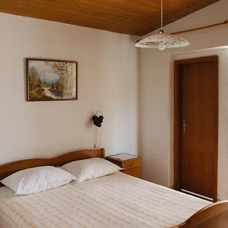 Guesthouse Sandra Gæstehus Biograd Na Moru