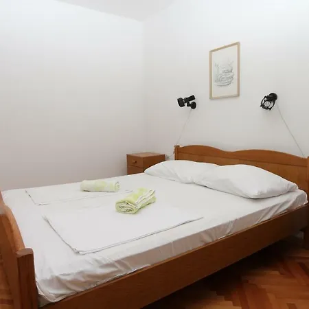 Gæstehus Guesthouse Sandra Biograd Na Moru