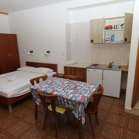 Guesthouse Sandra * Biograd Na Moru