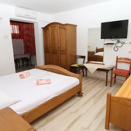 Guesthouse Sandra Vendégház *