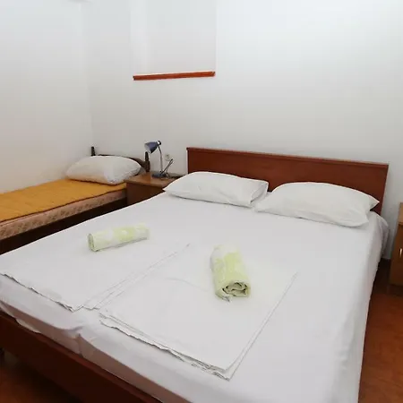 Guesthouse Sandra *