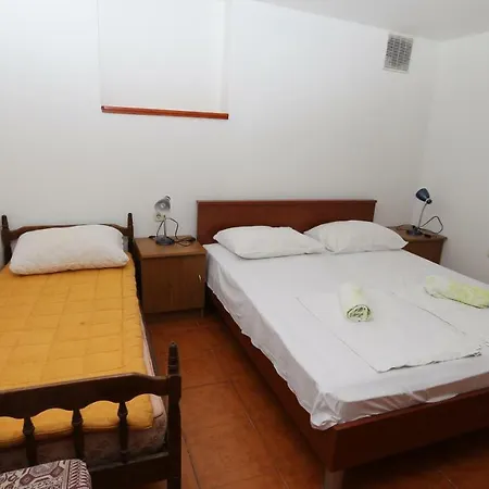 Vendégház Guesthouse Sandra Biograd na Moru