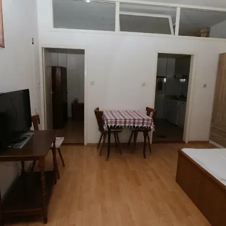 Gæstehus Guesthouse Sandra Biograd Na Moru